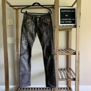 Designer Detailed Jeans ✵ D & V